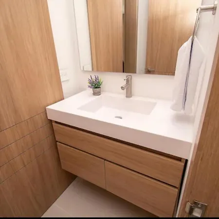 Exclusivo En Baia Kristal, Kabo 2 Cartagena
